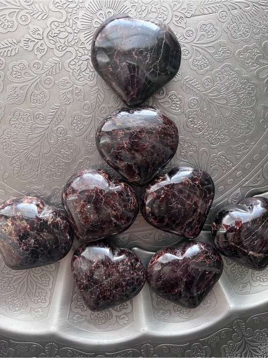 Overthemoon2020 Other - Garnet heart